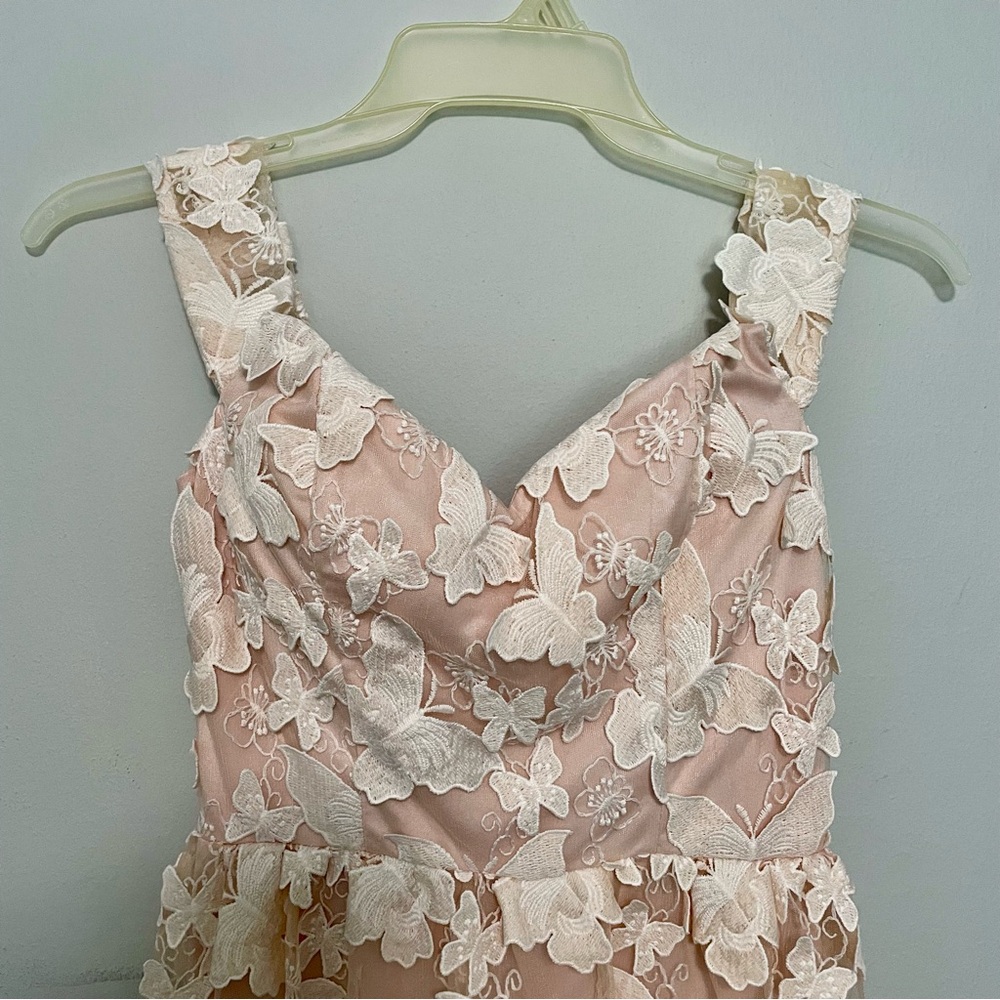 Butterfly Lace Women’s Dress - Picture 4 of 9